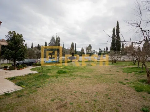 Prodaja, kuća, 150m², Stara Varoš, Podgorica - image 34