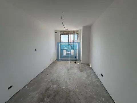 Prodaja, četvorosoban stan, 95m², Centar, Jagodina - image 9