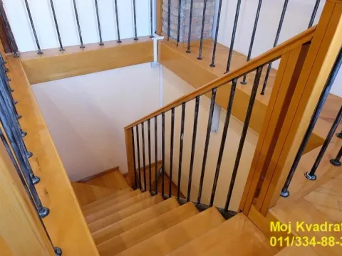 Izdavanje, stan, 239m², Stari Grad, Beograd - image 16