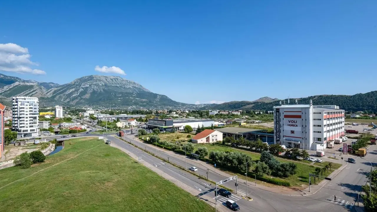 Sale, one bedroom apartment, 52m², Bar, Crna Gora