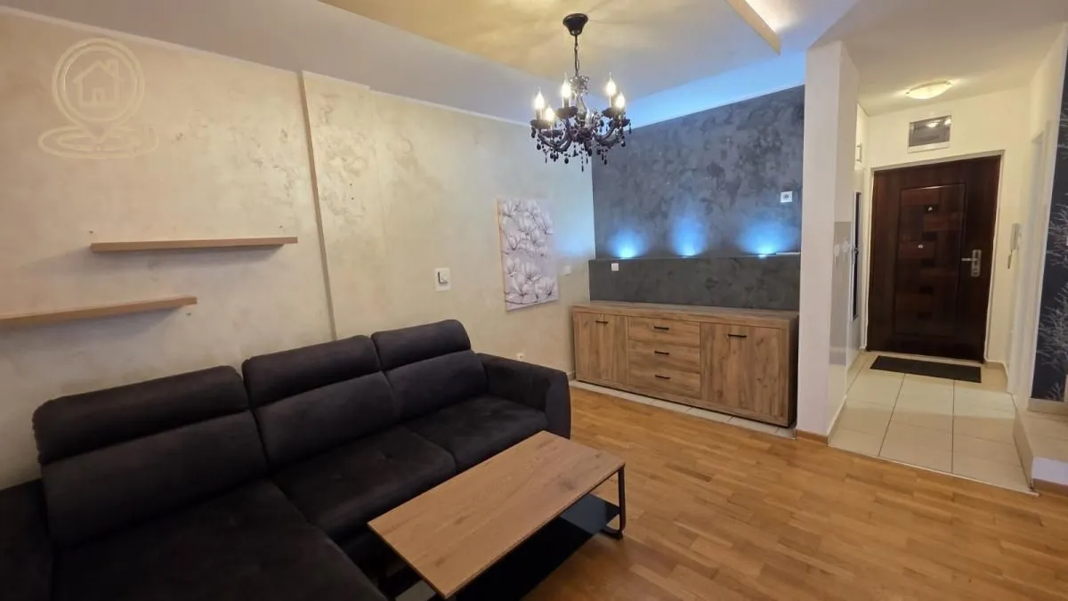 Prodaja, četvorosoban stan, 90m², Grbavica, Novi Sad Sve Podlokacije