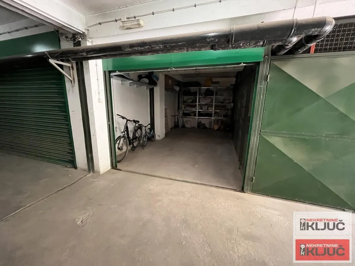 Prodaja, četvorosoban stan, 119m², Spens, Novi Sad Sve Podlokacije
