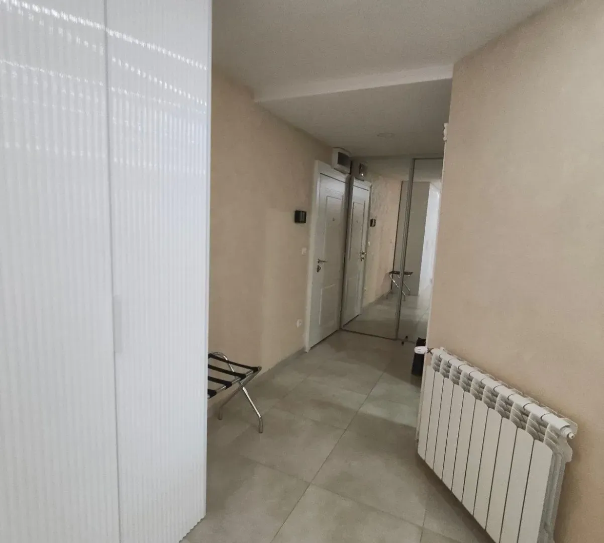 Prodaja, jednosoban stan, 84m², Centar, Loznica