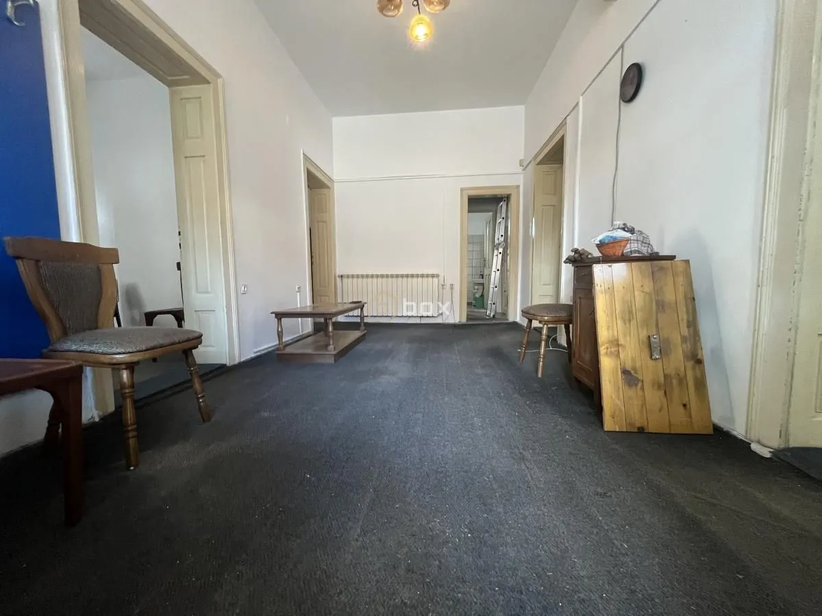 Rent, office space, 90m², Medijana, Niš