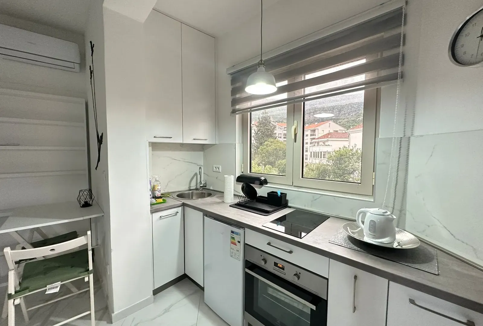Izdavanje, garsonjera, 32m², Velji Vinogradi, Budva