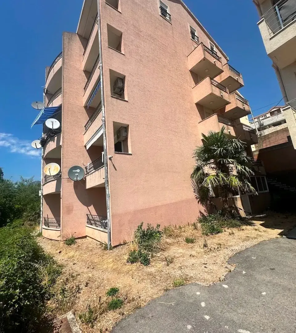 Sale, two bedroom apartment, 55m², Budva okolina, Budva