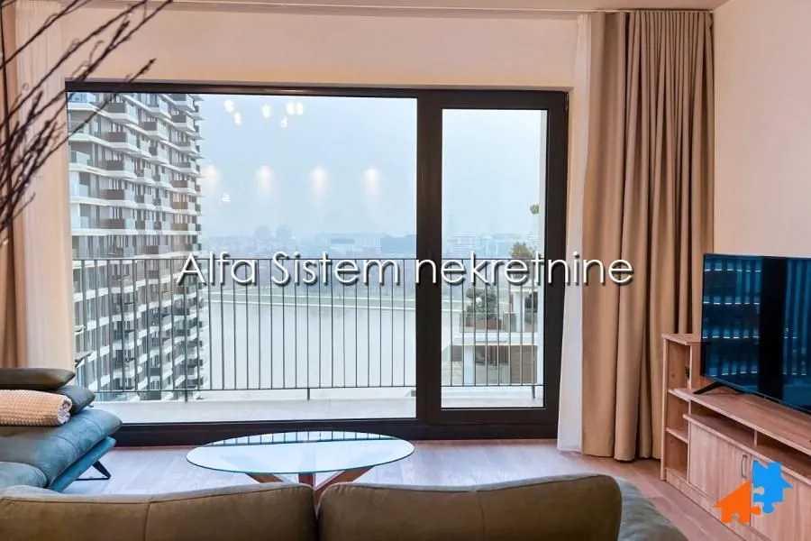 Izdavanje, trosoban stan, 88m², Savski Venac, Beograd