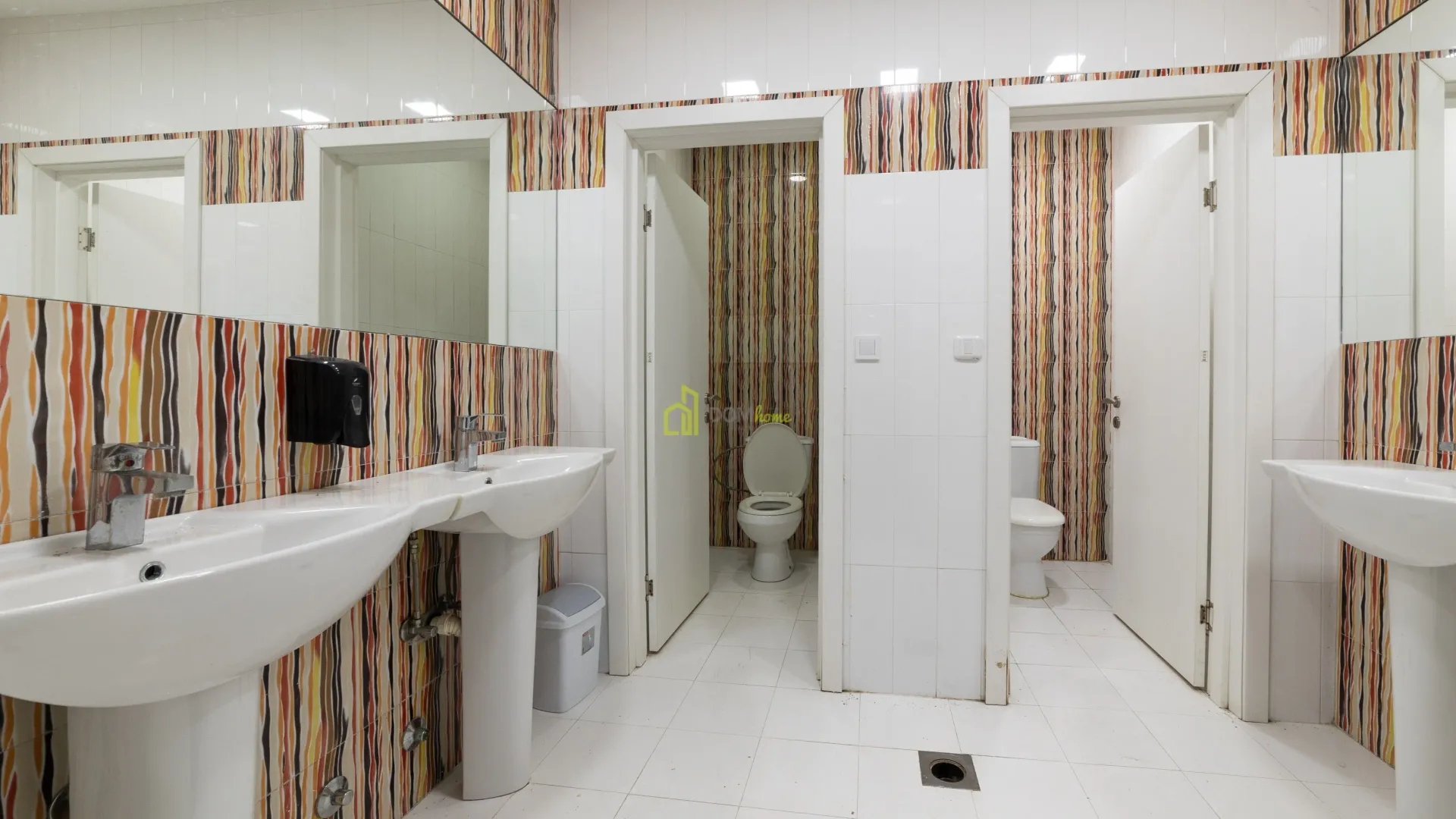 Sale, office space, 1343m², Centar, Podgorica