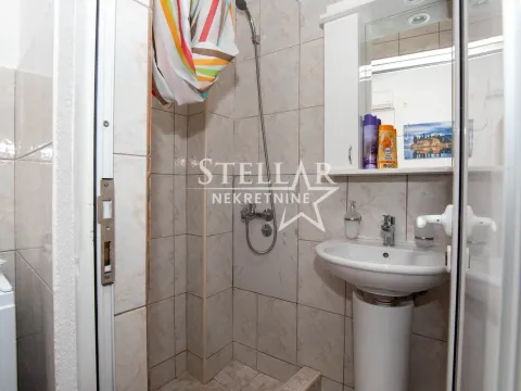 Rent, house, 200m², Budva, Crna Gora - image 11