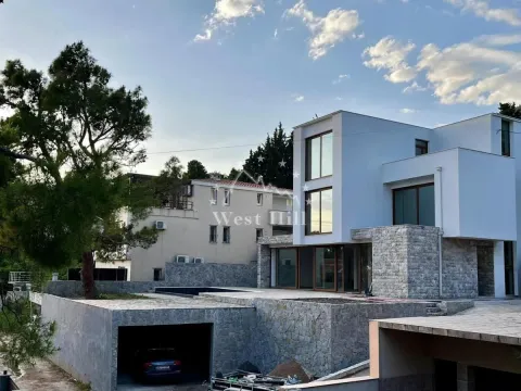 Sale, house, 292m², Šušanj, Bar - image 2