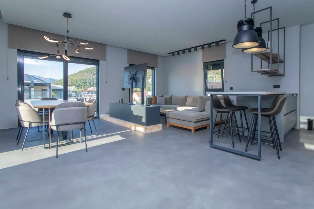 Prodaja, dvosoban stan, 206m², Tivat, Crna Gora