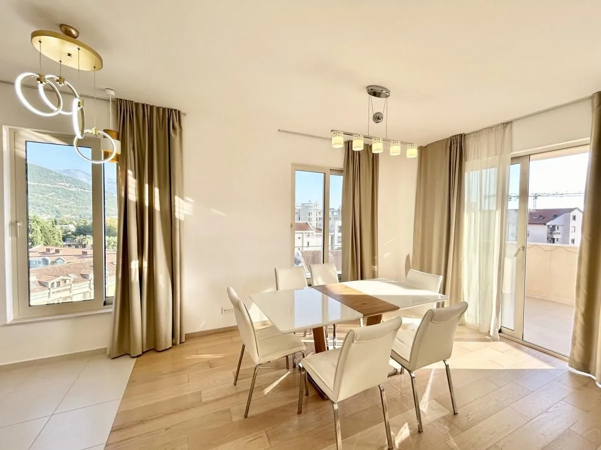 Sale, two bedroom apartment, 71m², Centar, Budva