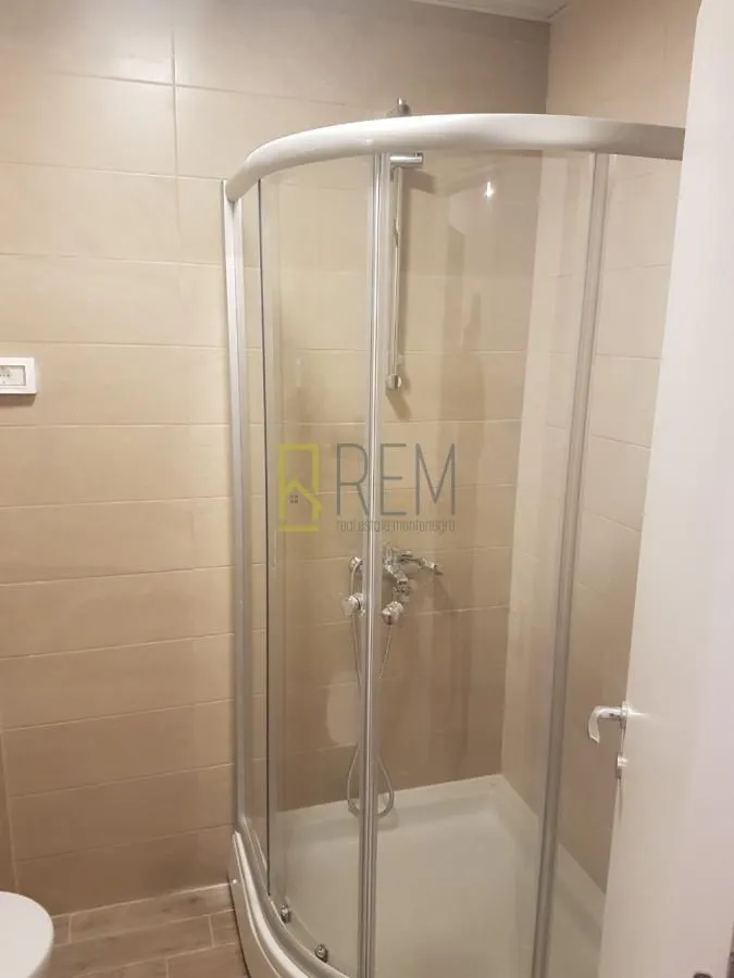 Rent, one bedroom apartment, 43m², City Kej, Podgorica