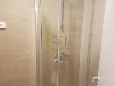 Izdavanje, jednosoban stan, 43m², City Kej, Podgorica - image 10