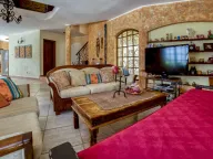 Rent, house, 278m², Stoliv, Kotor - image 2