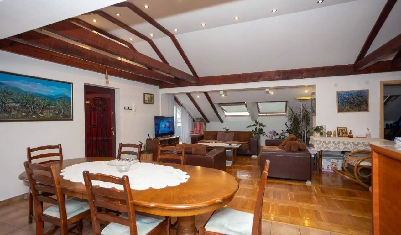 Prodaja, trosoban stan, 121m², Donja Lastva, Tivat