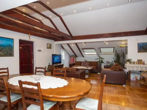 Sale, three bedroom apartment, 121m², Donja Lastva, Tivat - image 2