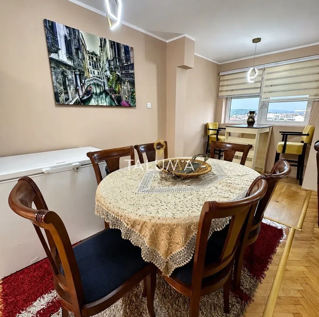 Rent, two bedroom apartment, 78m², Blok 5, Podgorica