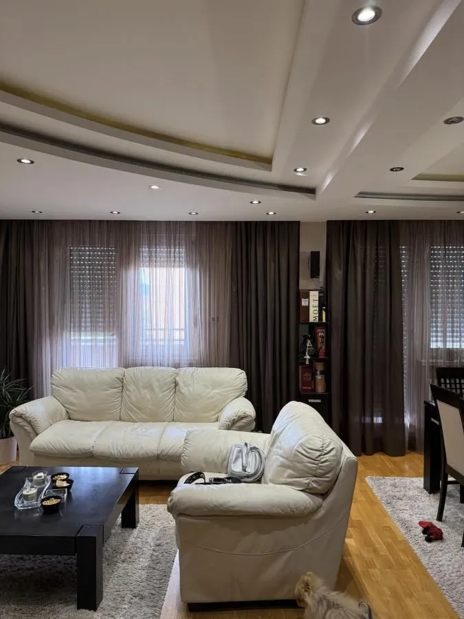 Prodaja, četvorosoban stan, 106m², Grbavica, Novi Sad Sve Podlokacije