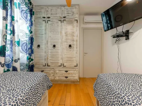 Prodaja, jednosoban stan, 45m², Pržno, Budva - image 11