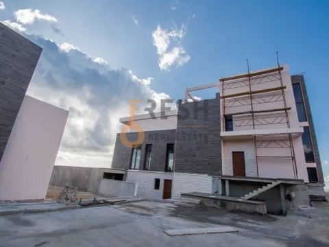 Sale, house, 450m², Budva, Crna Gora - image 6