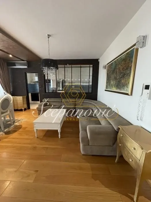 Sale, four bedroom apartment, 104m², Bulevar Evrope, Novi Sad Sve Podlokacije