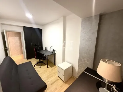 Rent, three bedroom apartment, 70m², Savski Venac, Beograd - image 13