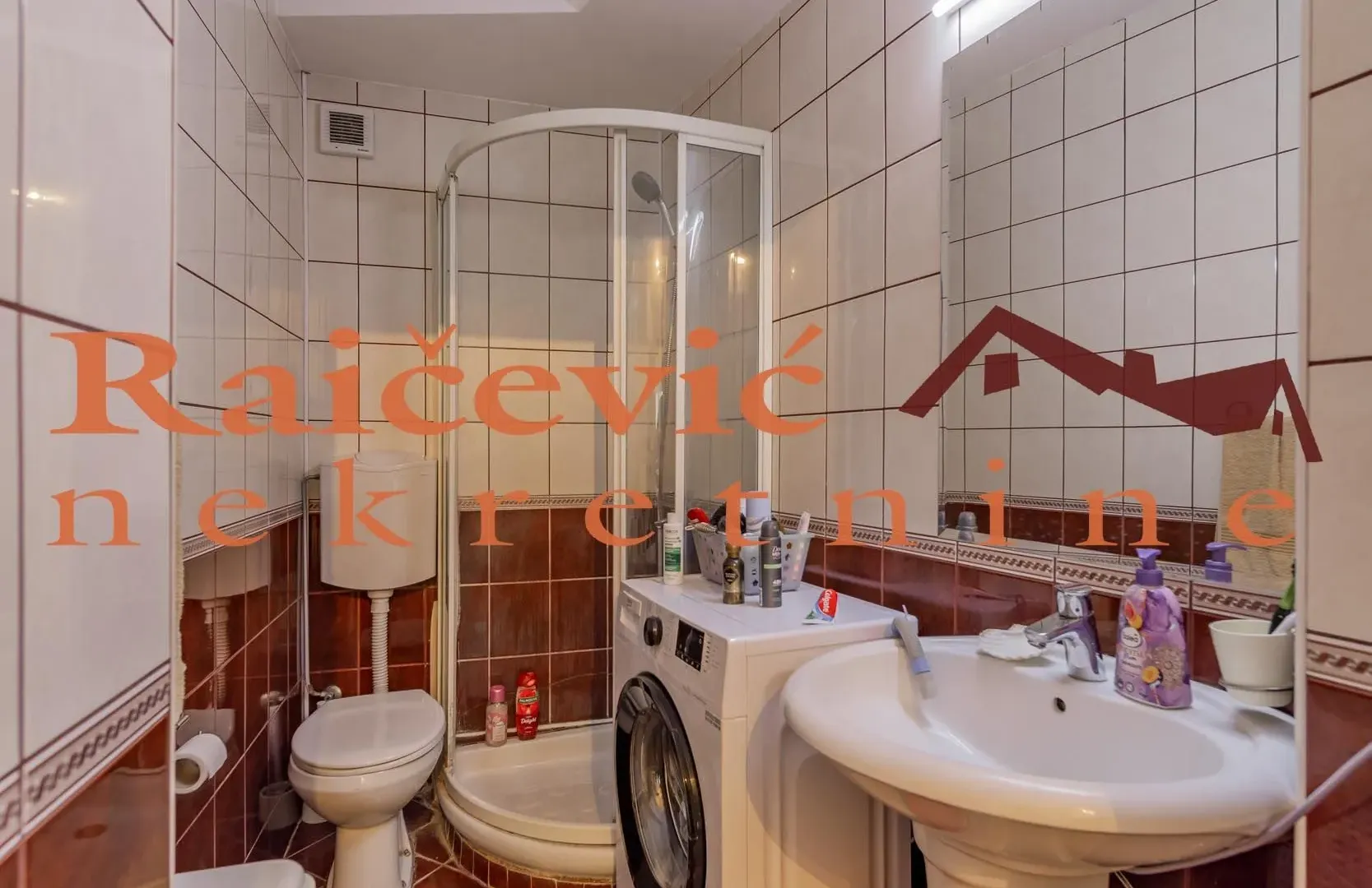 Sale, three bedroom apartment, 69m², Vračar Sve Podlokacije, Beograd