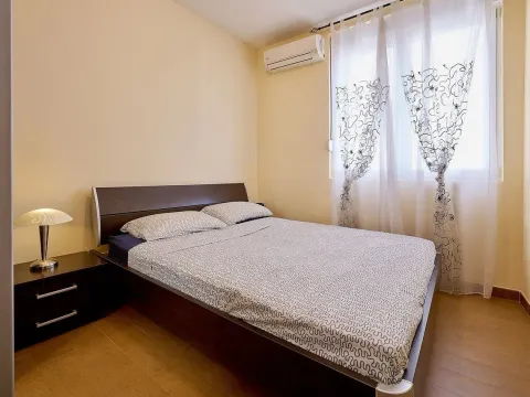 Sale, two bedroom apartment, 88m², Budva, Crna Gora - image 11