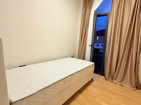 Izdavanje, dvosoban stan, 73m², Blok 9, Podgorica - image 8