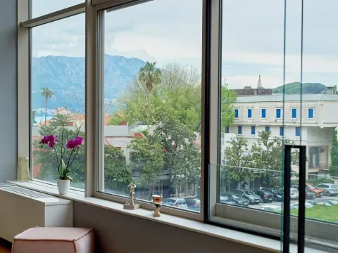 Sale, two bedroom apartment, 100m², Budva, Crna Gora - image 27