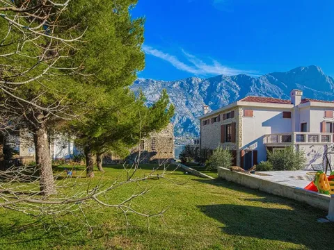 Prodaja, kuća, 497m², Prčanj, Kotor - image 6