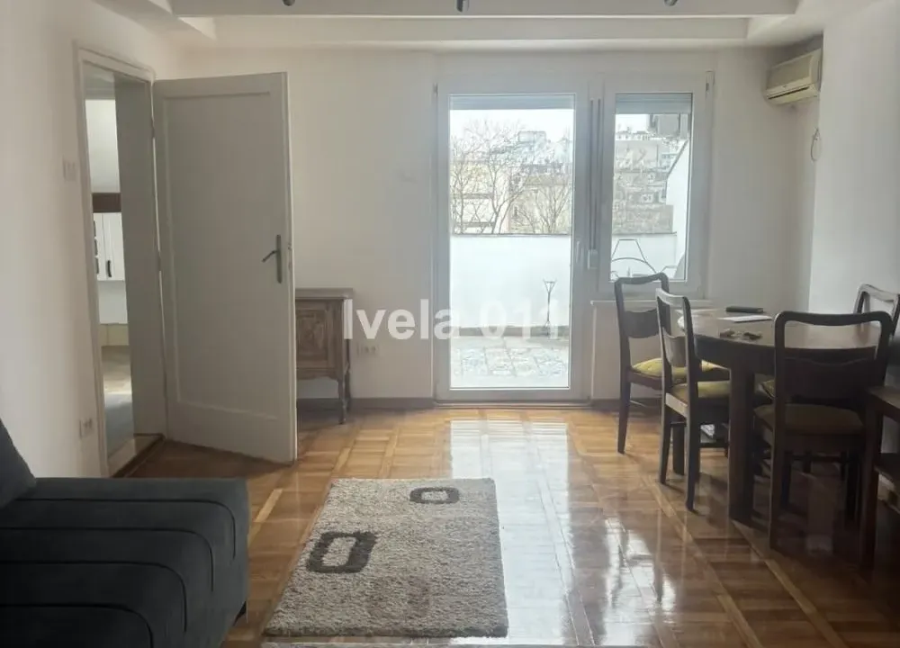 Prodaja, trosoban stan, 118m², Slavija, Vračar Sve Podlokacije