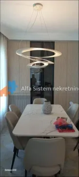 Izdavanje, trosoban stan, 92m², Savski Venac, Beograd - image 7