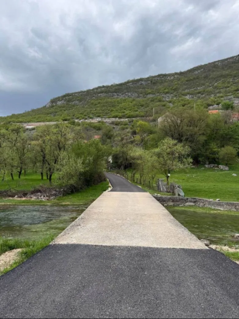 Prodaja, kuća, 75m², Miločani, Nikšić