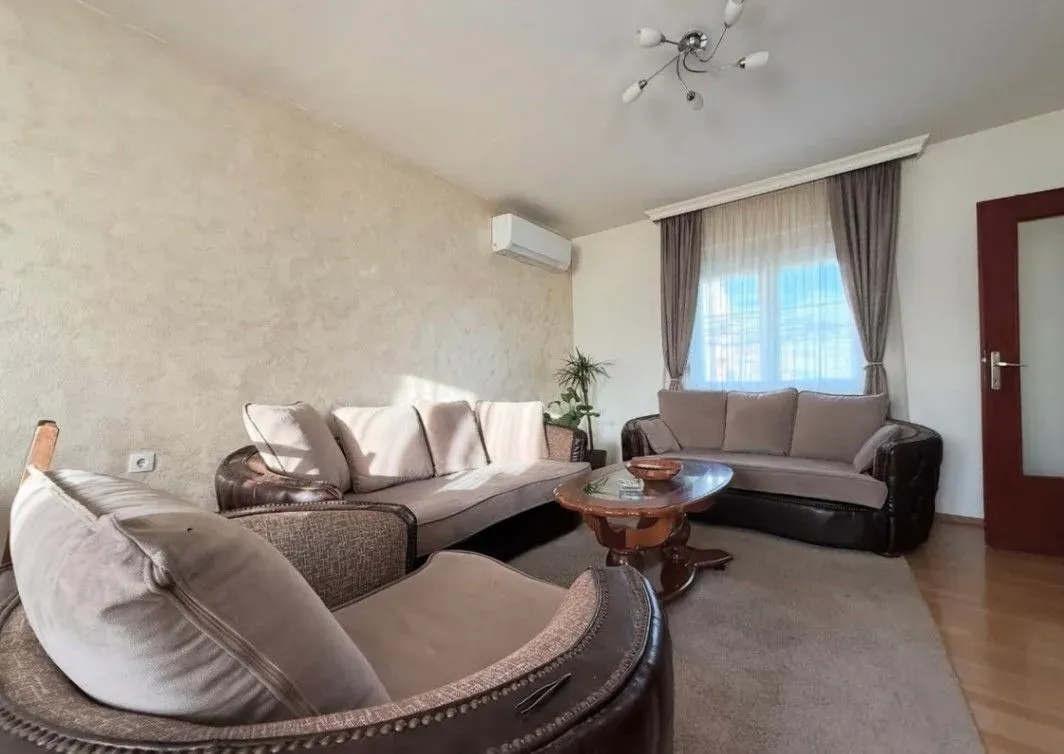 Rent, house, 105m², Tološi, Podgorica
