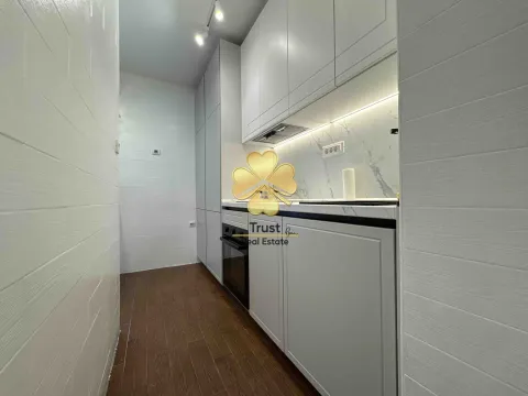 Izdavanje, trosoban stan, 90m², Obala Morače, Podgorica - image 13