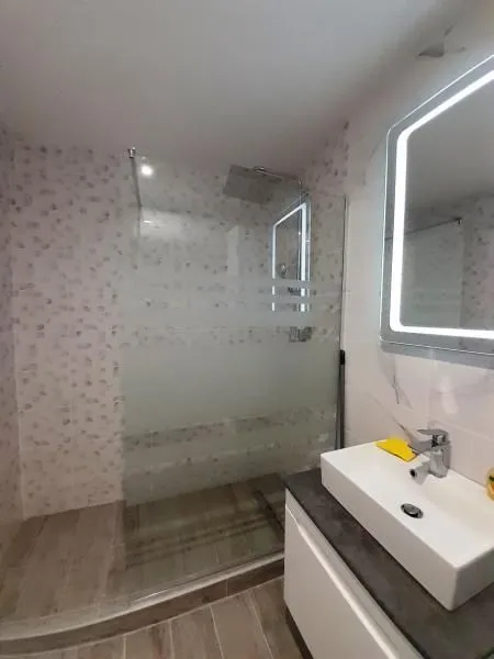 Rent, two bedroom apartment, 72m², Bulevar, Niš