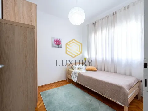 Rent, house, 100m², Dalmatinska ulica, Podgorica - image 10