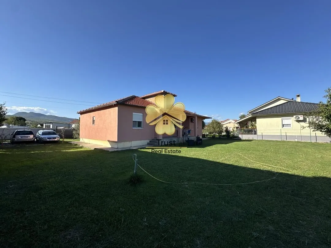 Rent, house, 137m², Donji Kokoti, Podgorica