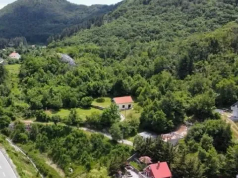 Prodaja, plac, 1240m², Obzovica, Cetinje