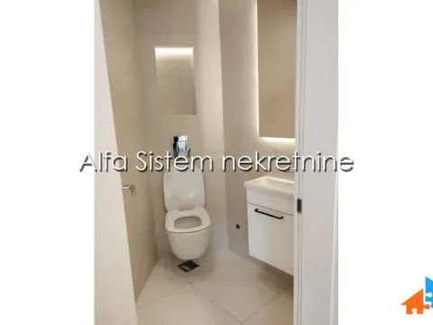 Izdavanje, trosoban stan, 76m², Autokomanda, Voždovac Sve Podlokacije - image 14