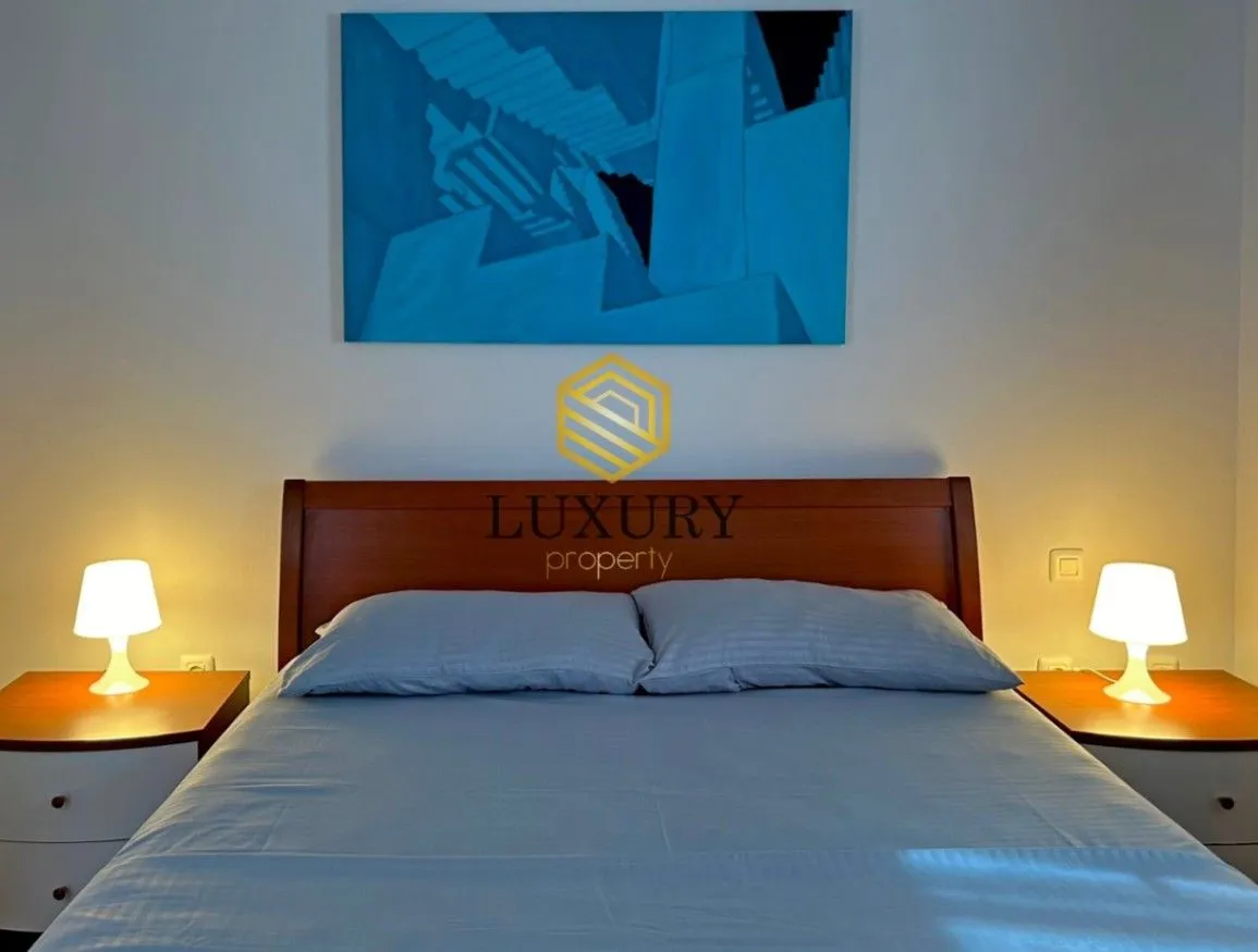 Izdavanje, stan, 50m², Sveti Stefan, Budva
