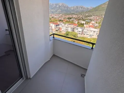 Prodaja, dvosoban stan, 81m², Centar, Bar - image 9