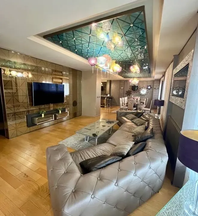 Rent, four bedroom apartment, 174m², Novi Beograd Sve Podlokacije, Beograd