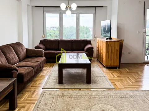 Izdavanje, trosoban stan, 92m², Krivi Most, Podgorica - image 1