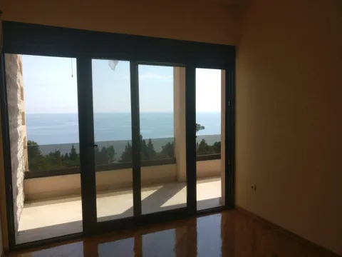 Sale, house, 220m², Šušanj, Bar - image 2
