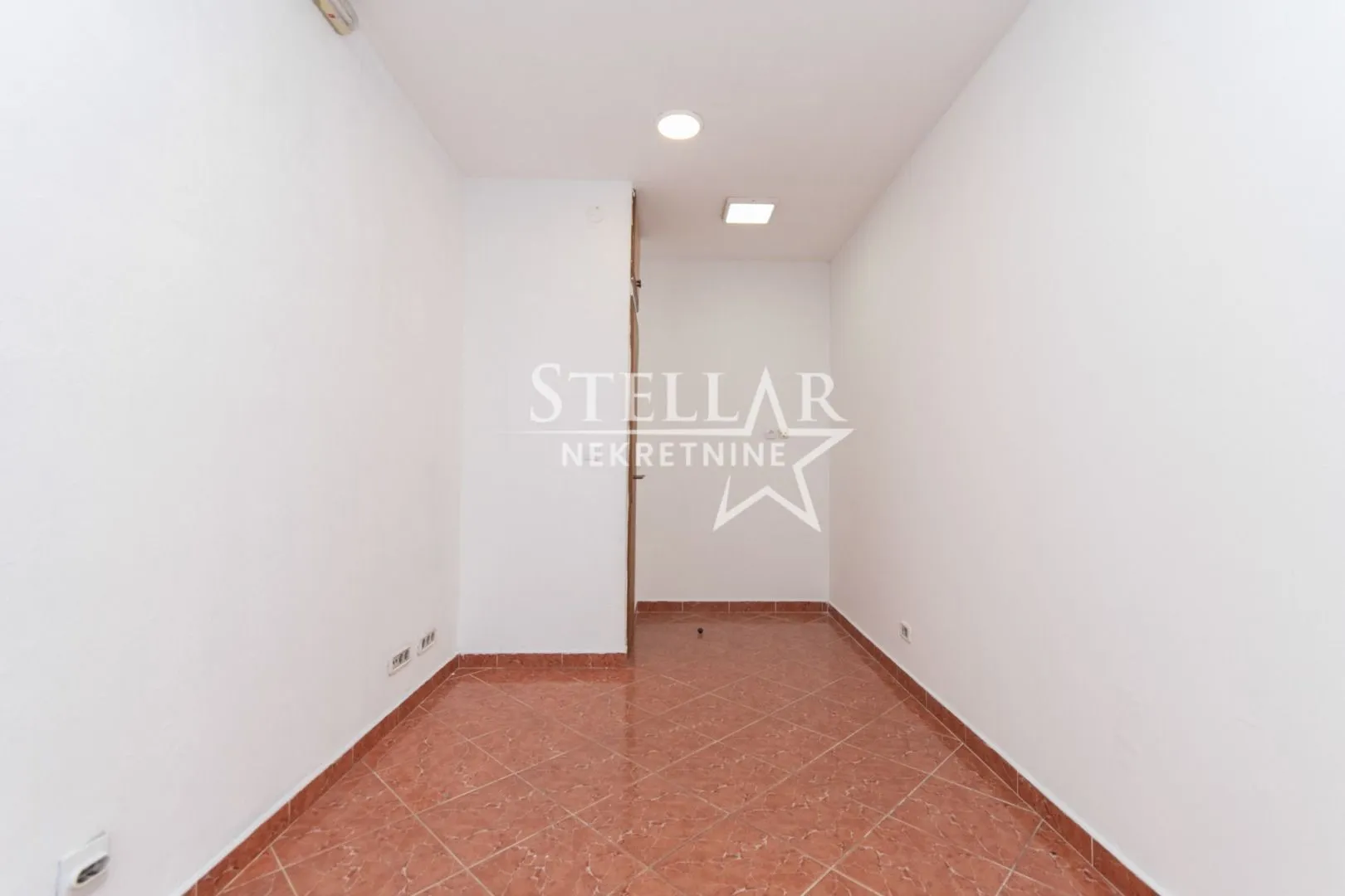 Rent, office space, 11m², Pobrežje, Podgorica