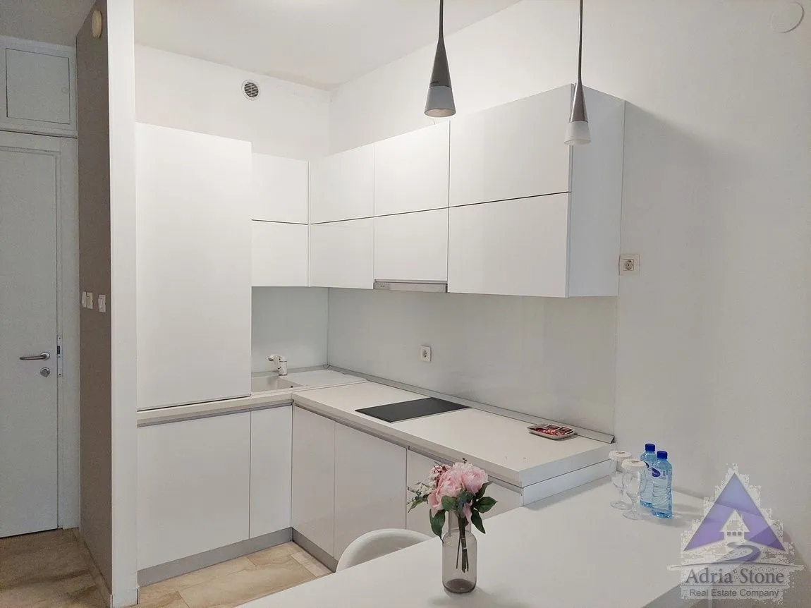 Sale, one bedroom apartment, 64m², Centar, Budva