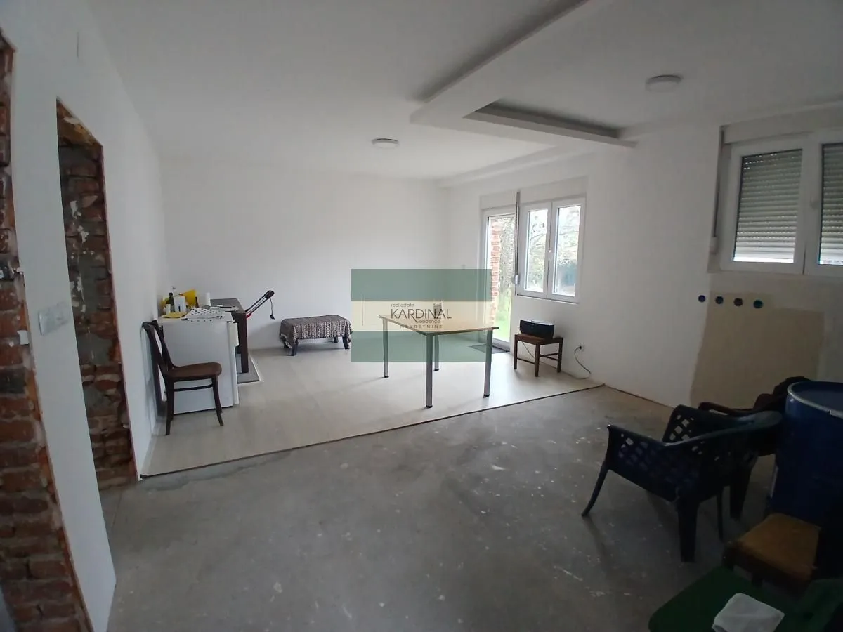 Prodaja, kuća, 89m², Pivara, Jagodina